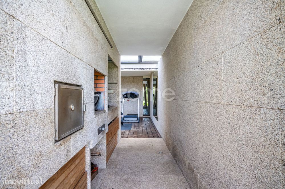 Moradia T4 de Luxo Santa Maria da Feira