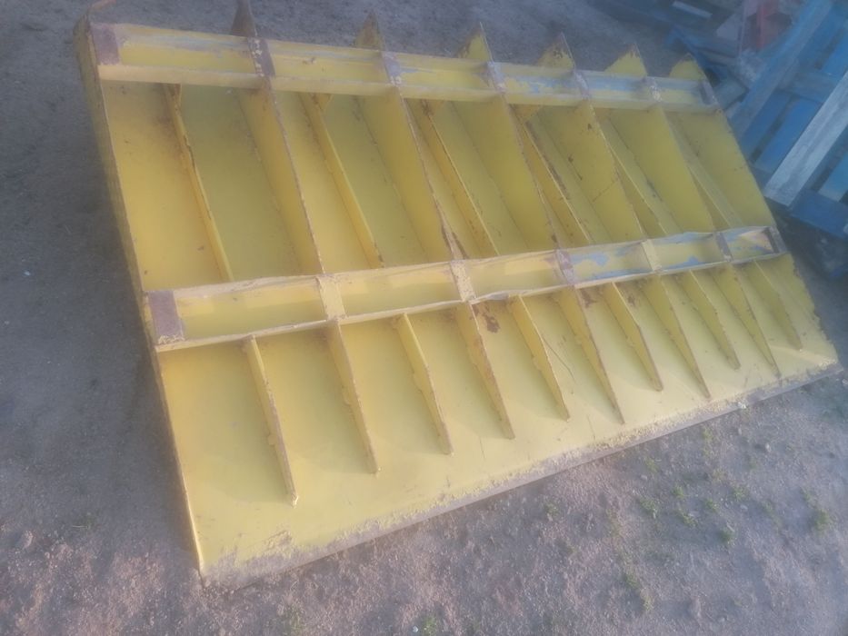 Rampa estática reforçada 246x152x28 cm