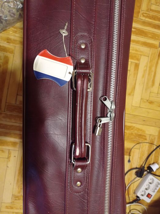 Чемодан/Валіза на колесах велика"Аmerican Tourister"