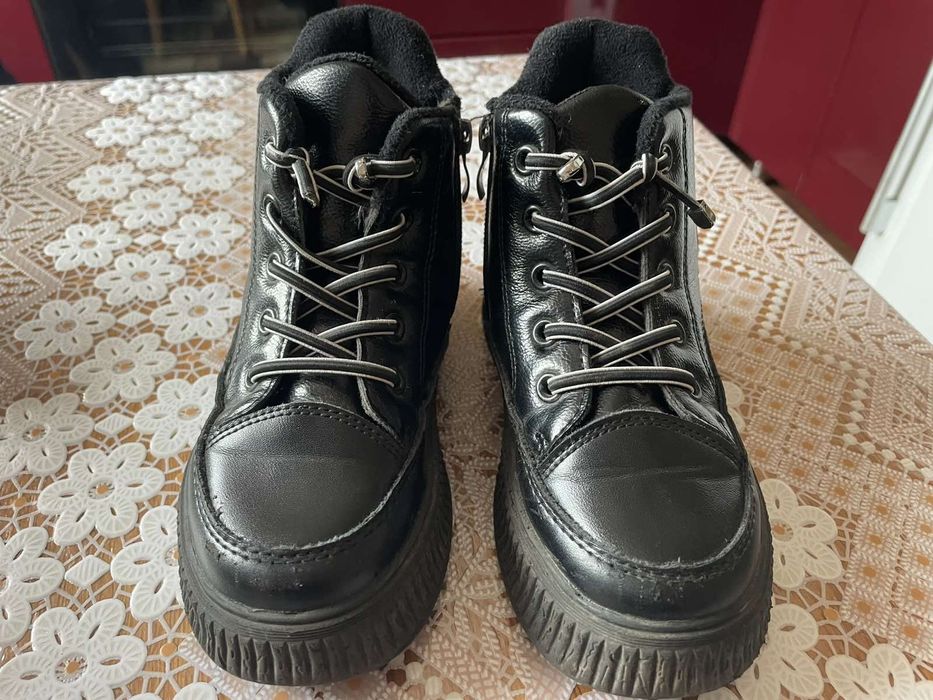 Демисезонные ботинки