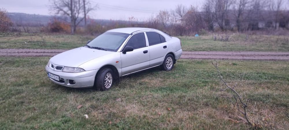 Продам Мітсубісі карізма