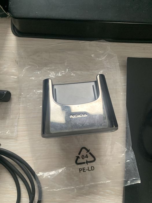 Nokia 8800 sapphire arte повний комплект , майже нова