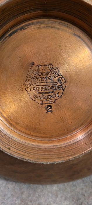 Stary miedziany dzban 30 cm. Sygnowany