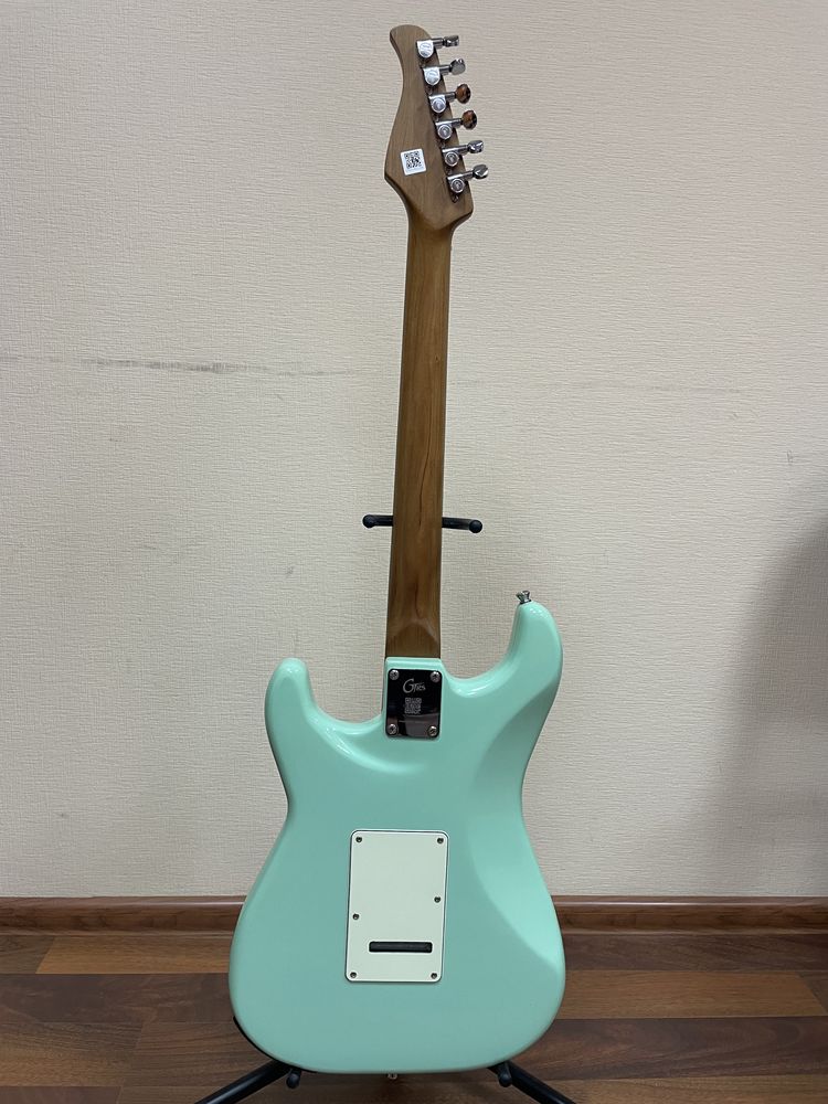 Елктрогітара MOOER GTRS S-800 з футсвічем (400$)