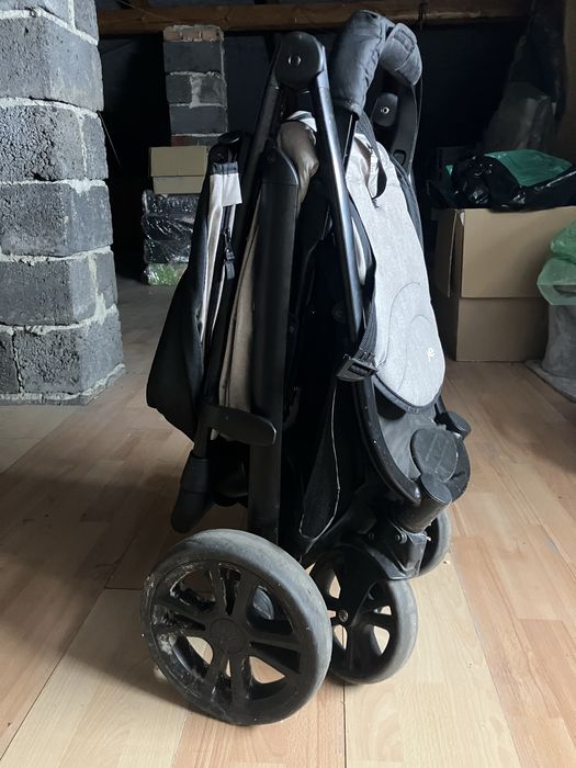 Wózek spacerowy joie