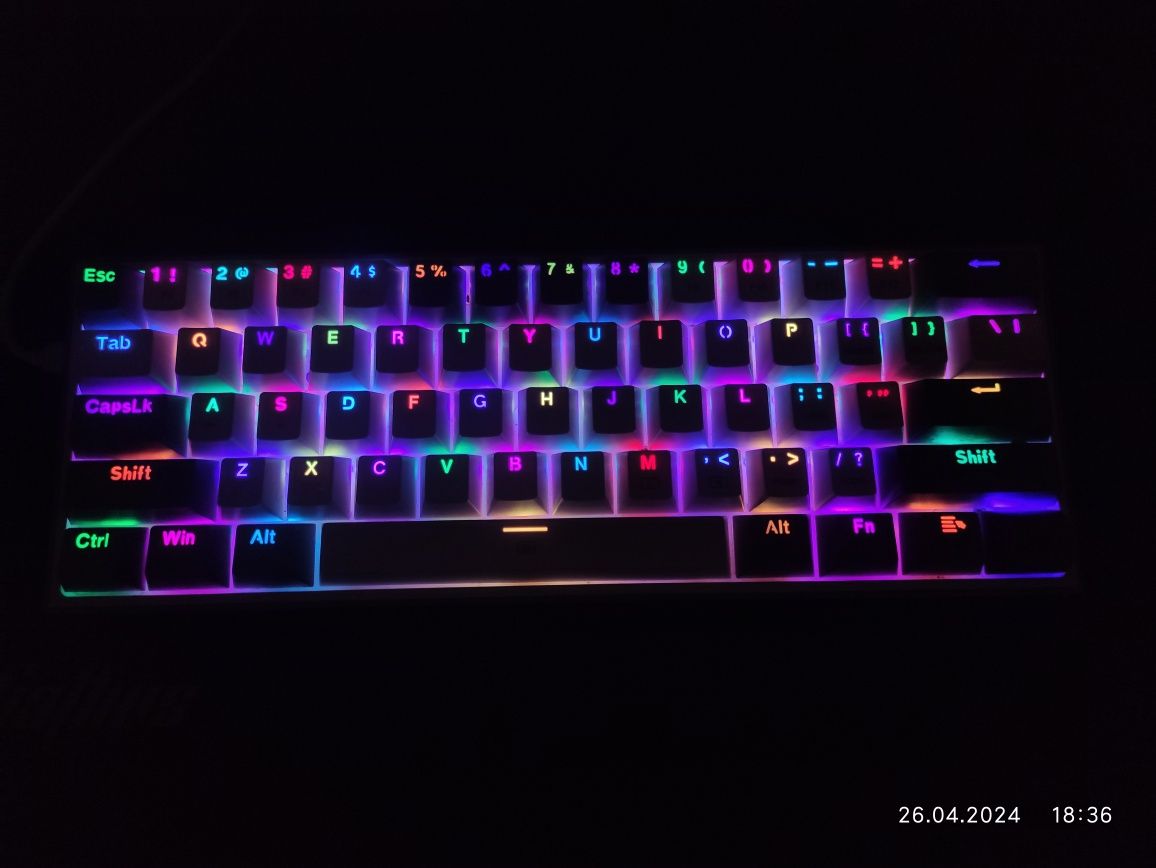 Клавиатура redragon k617 і проводна мишка marvo m399 ціна за комлект