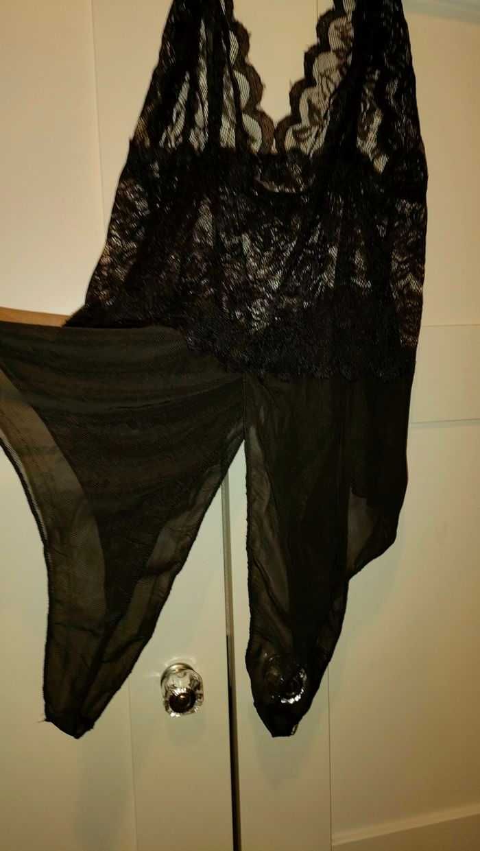 Nowe, czarne body otwarte koronkowe M/L