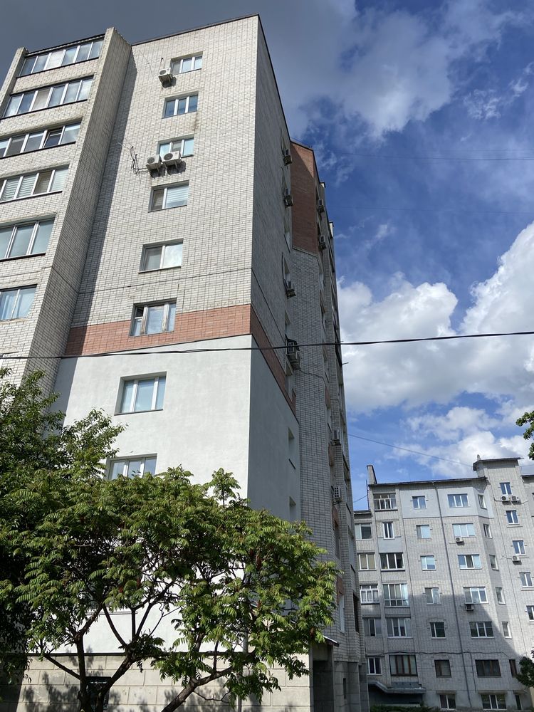 Продам розкішну 4х кім. квартиру в ЦЕНТРІ