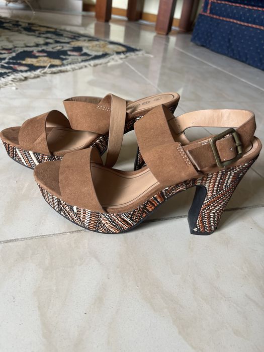 Sandálias salto alto NOVAS