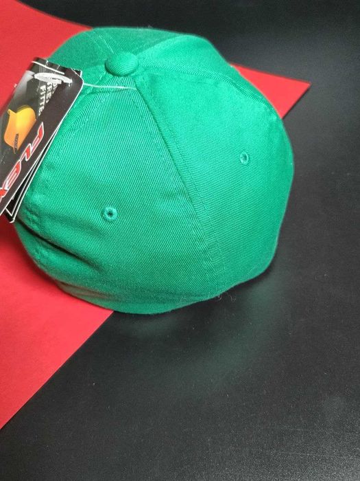 Спортивна кепка. Кепка. Кепка Flexfit. Бейсболка.