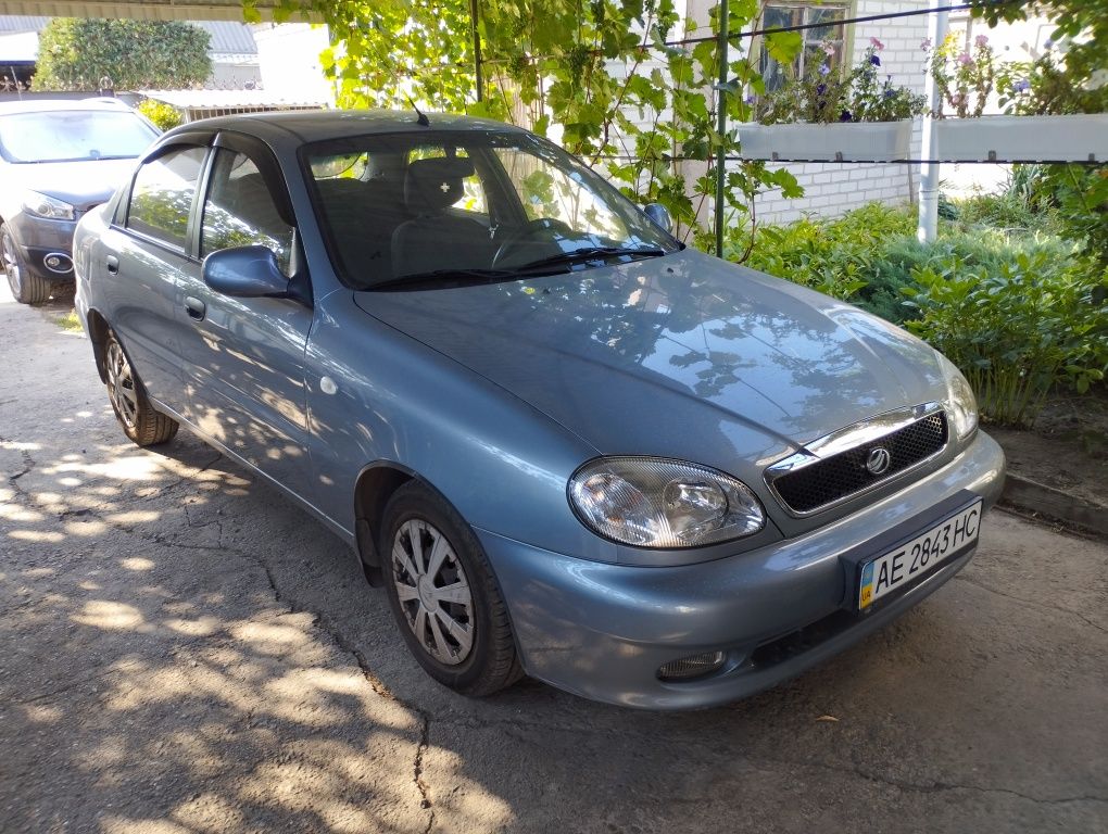 Lanos 12.12 р. 1.5 62000 км.