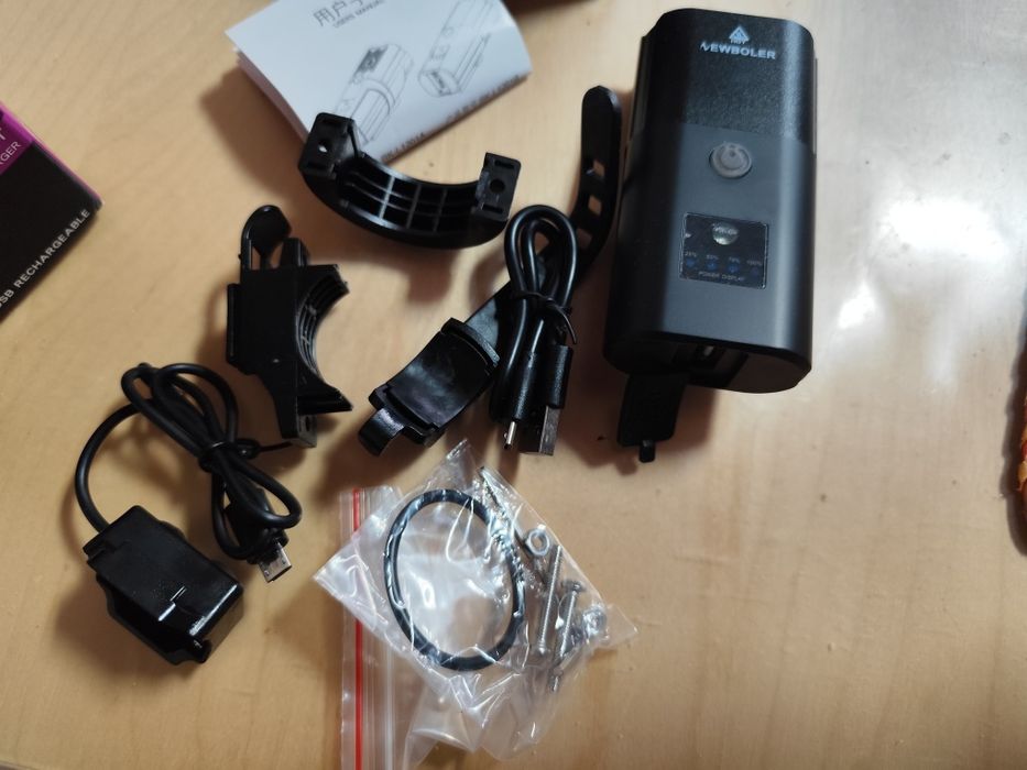 Conjunto Newboler luz de bicicleta inteligente