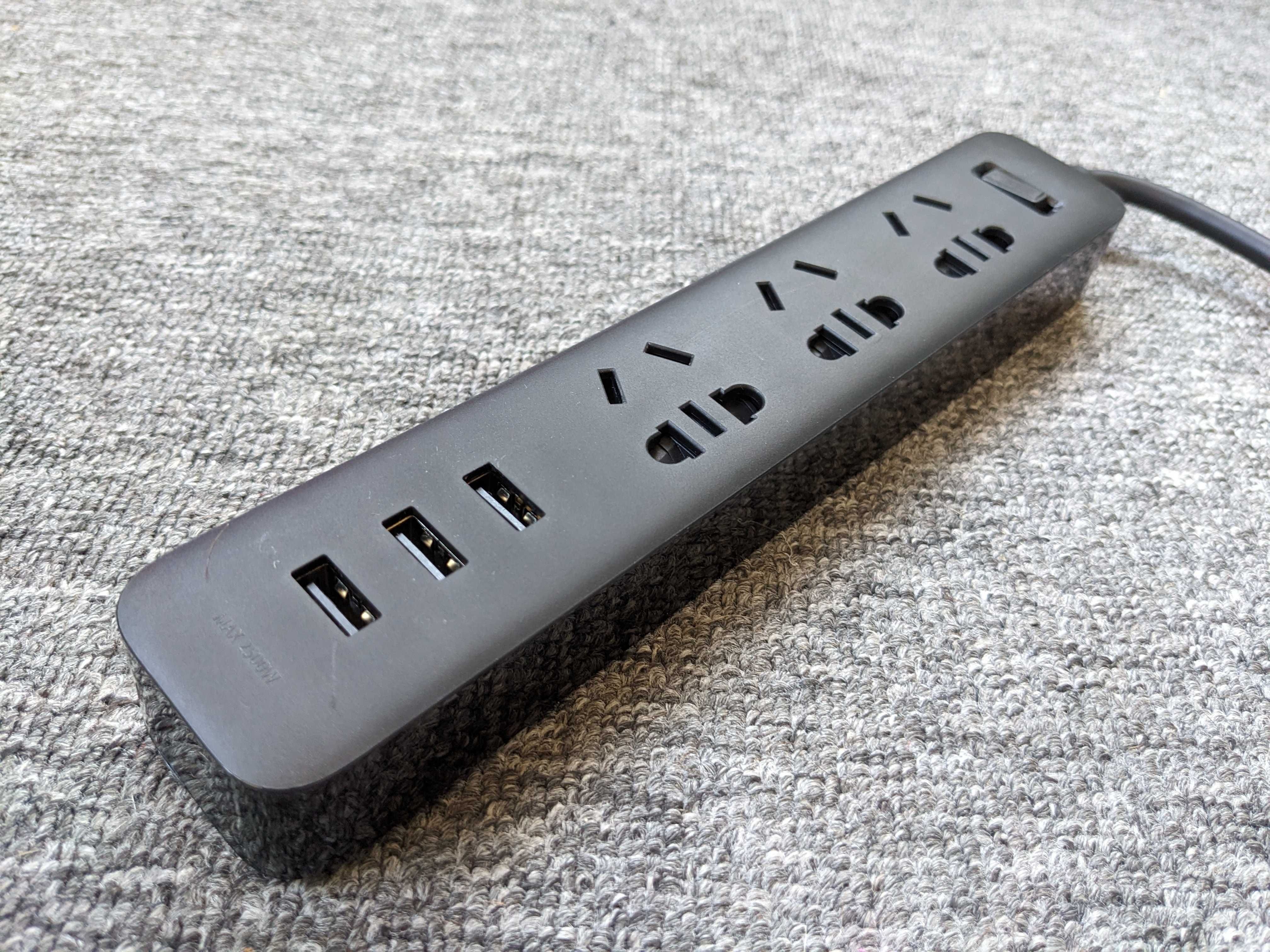 Удлинитель Xiaomi Mi Power Strip 3 USB