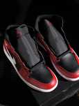 Air Jordan 1 Mid Bred // 44,5 Eur // 28,5 cm // 10,5 us