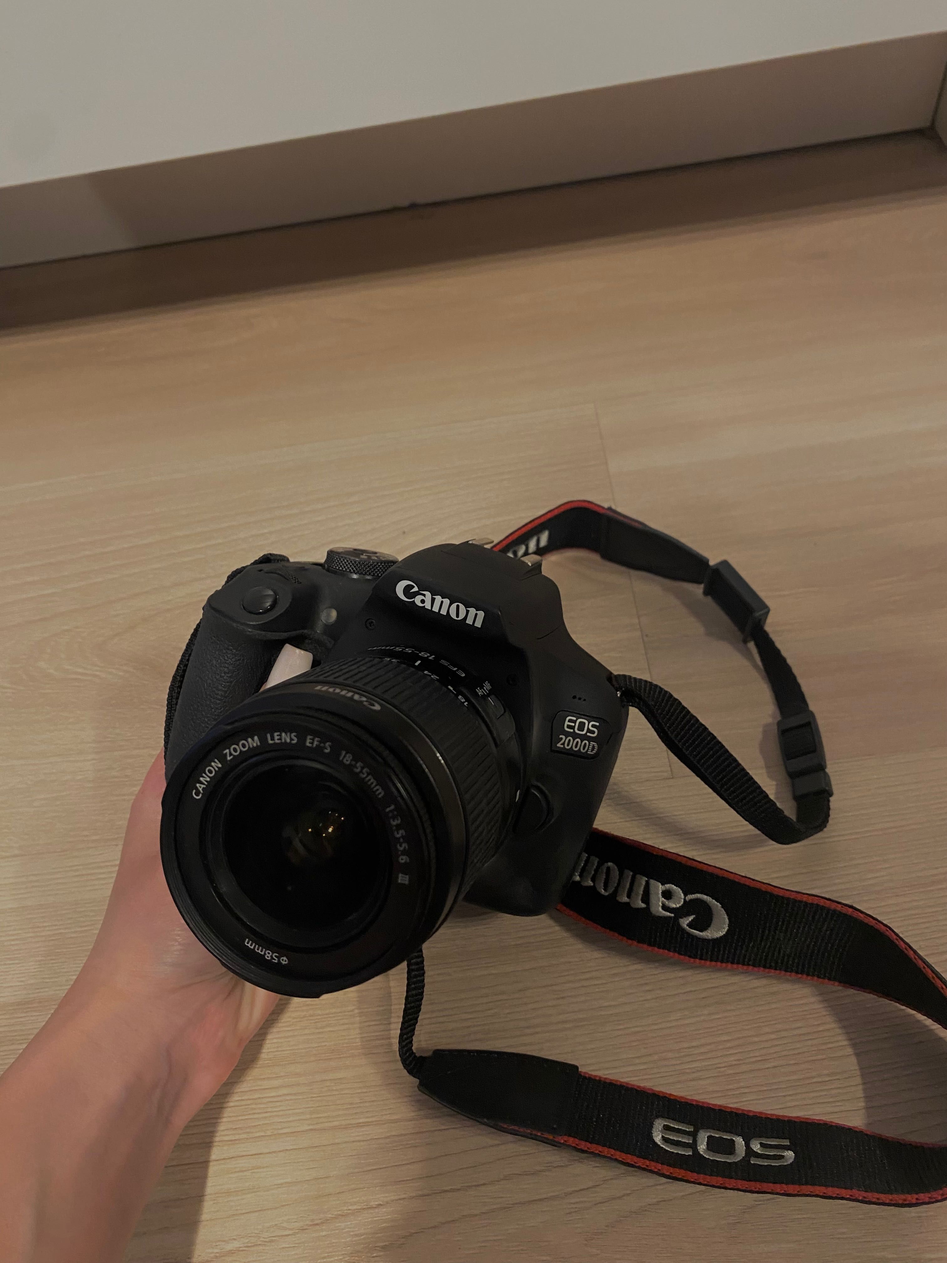 Canon EOS 2000D + torba + bateria + pasek + ładowarka – stan idealny!