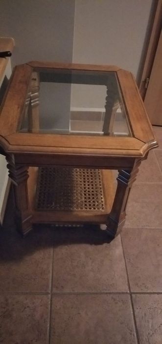 Stolik kawowy lite drewno, szkło fazowane
