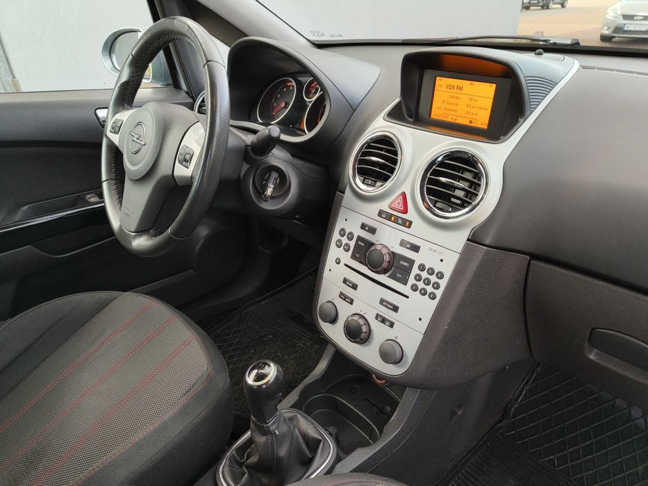 Opel Corsa D, klima, alufelgi, nowe tarcze i klocki, bez inwestycji
