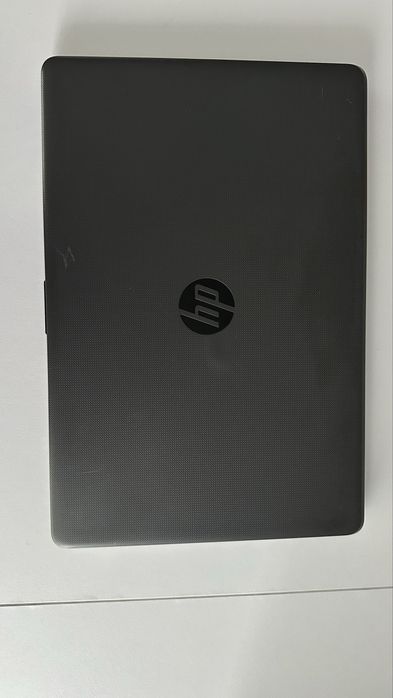 Ноутбук HP 250 g 6 i3 8 gb озу 256 ssd