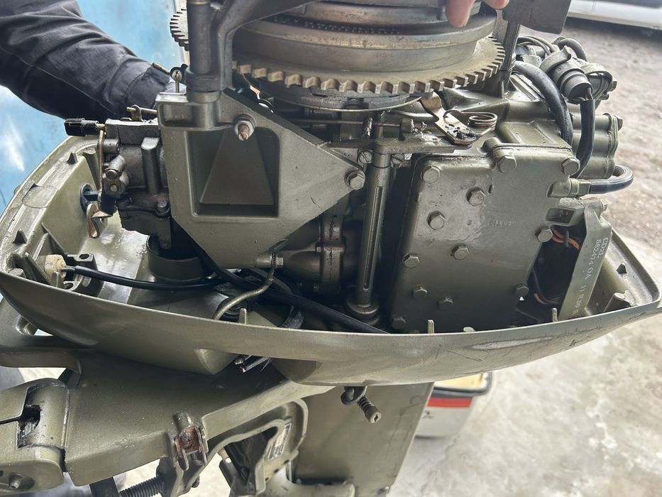 Продам лодочний двигун Johnson 25