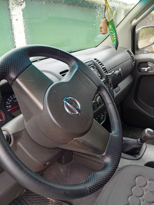 Nissan Navara linda em excelente estado