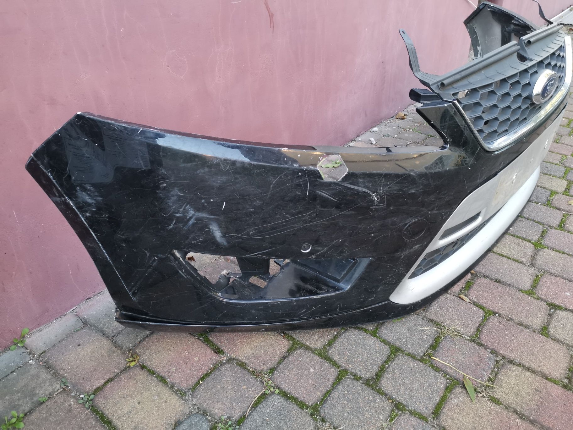 Zderzak przedni Ford Mondeo mk4 Titanium nie ST nie rs