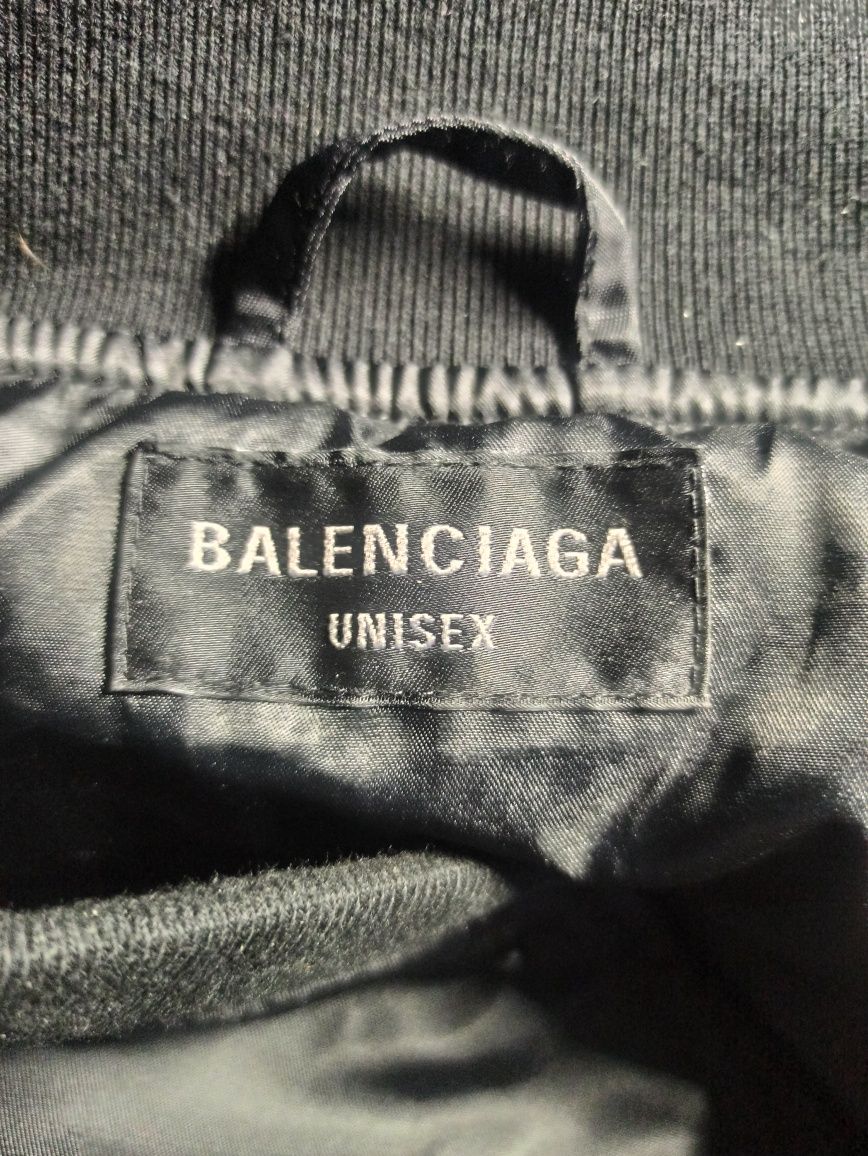 Бомбер Balenciaga