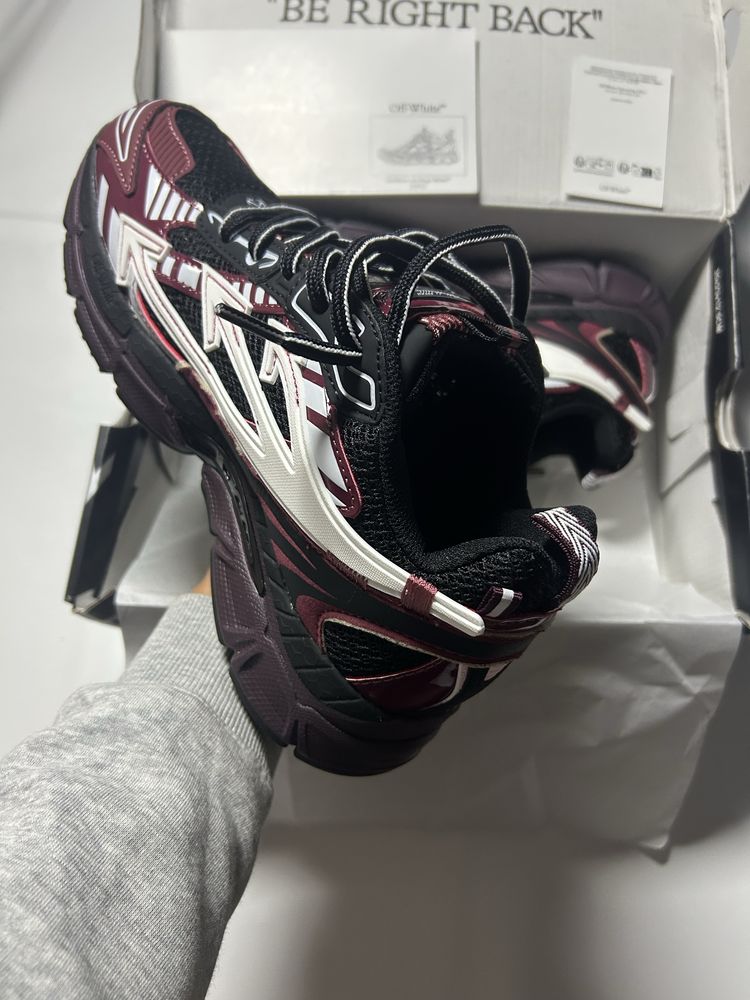 Off-White be right back 42-43