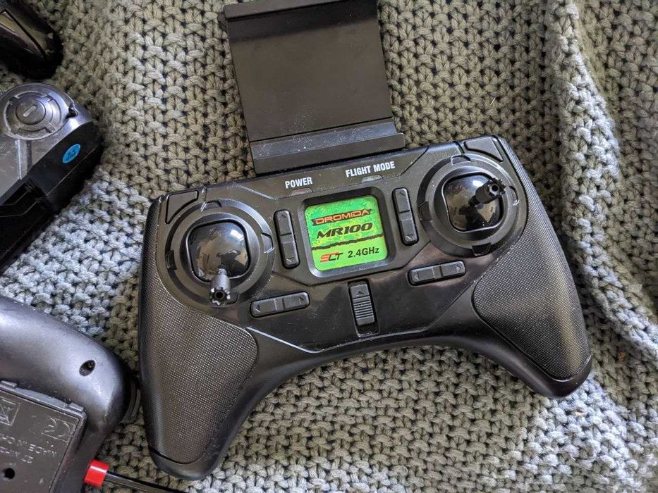 Машина на радіокеруванні off road, ексковатор, пульт ціна за весь лот