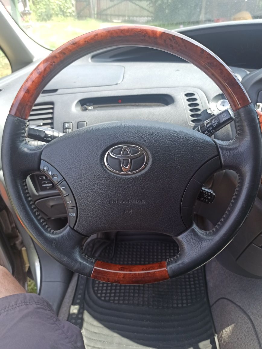 Toyota previa 2,4 vvti