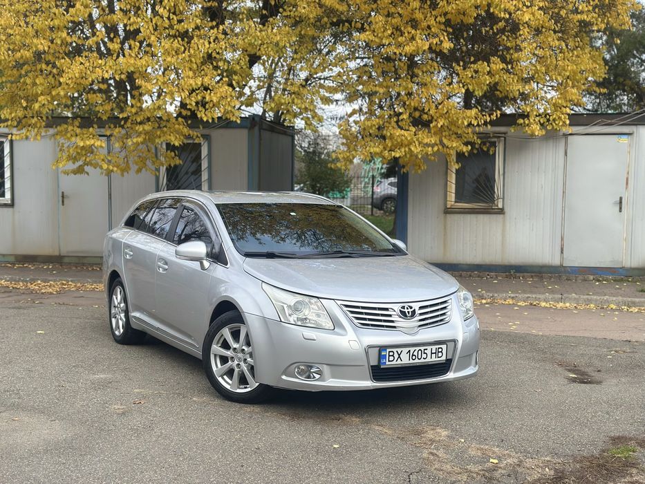Продам Toyota Avensis