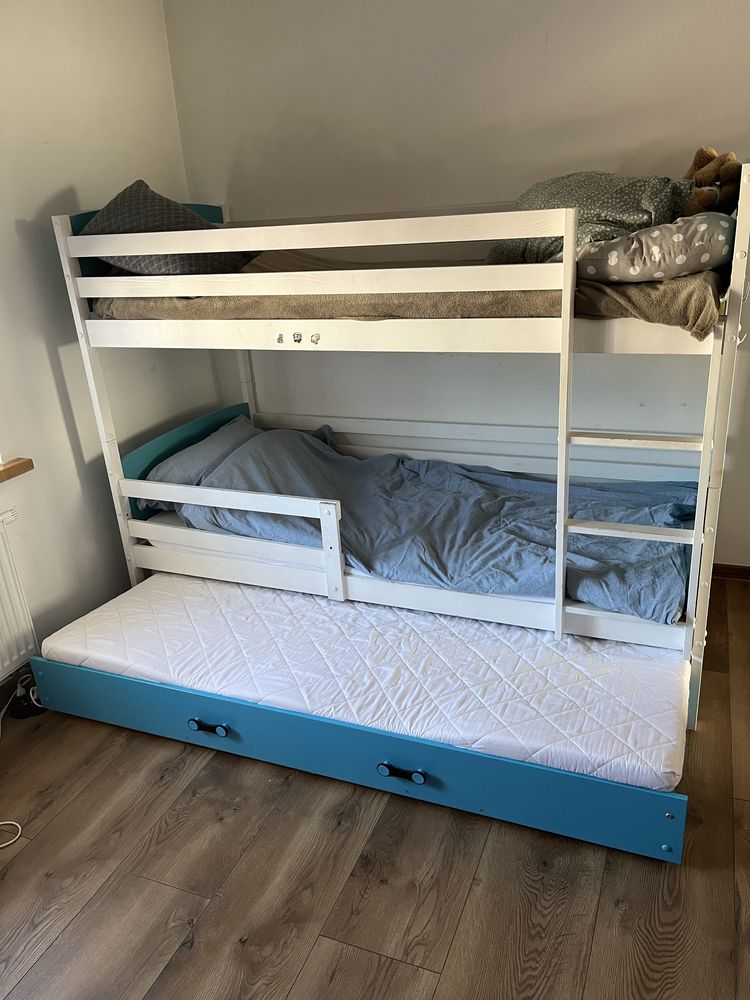 Łóżko piętrowe, 3 poziomy