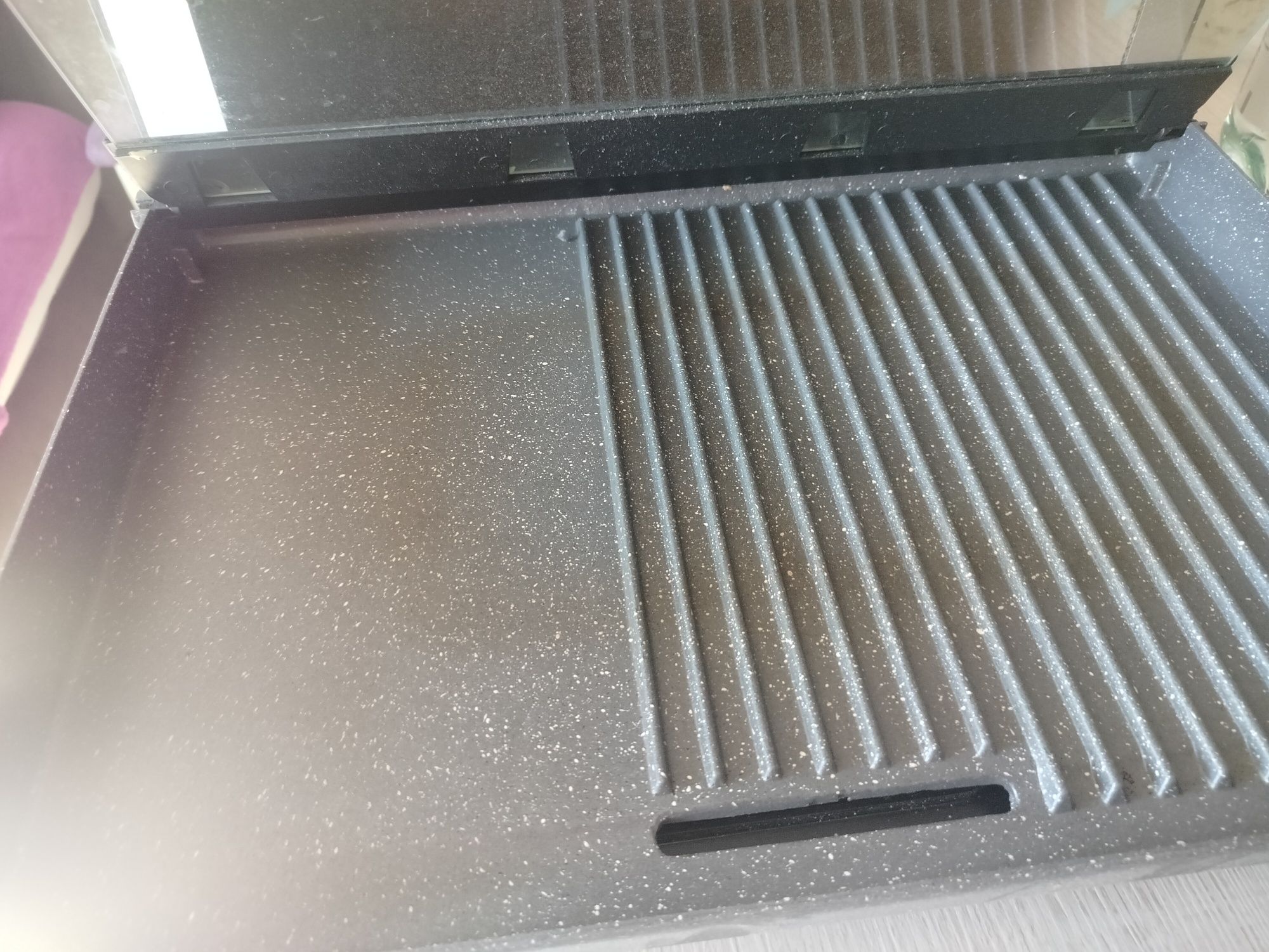 Grill elektryczny granit