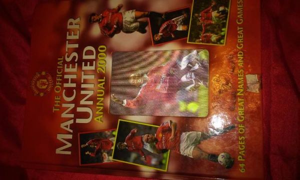 книга английский футбол клуб Манчестер Юнайтед Manchester United 2010
