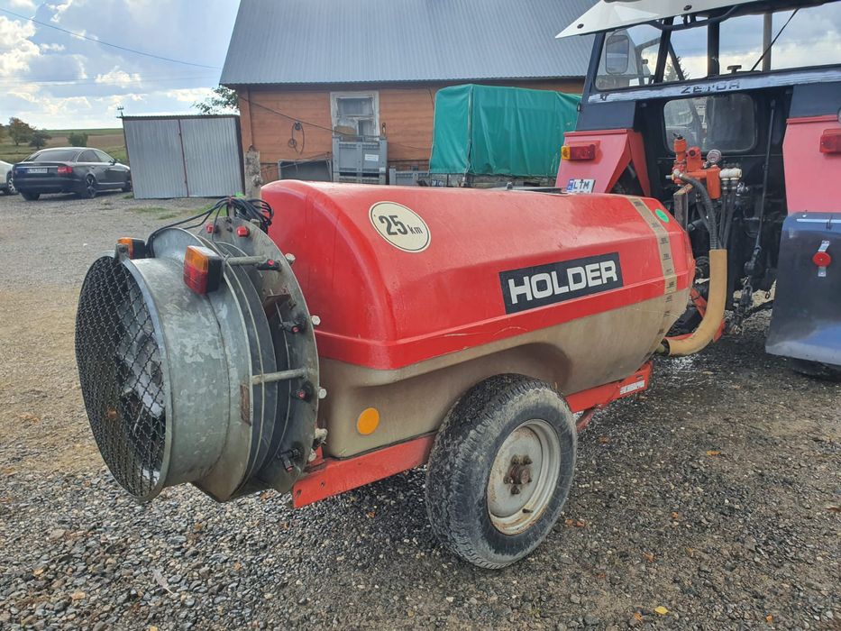 Opryskiwacz sadowniczy do porzeczek malin itp.Holder 1000 litrów