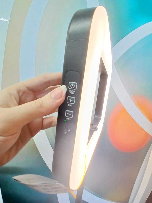 Luz Profissional com Tripé e Bateria Interna