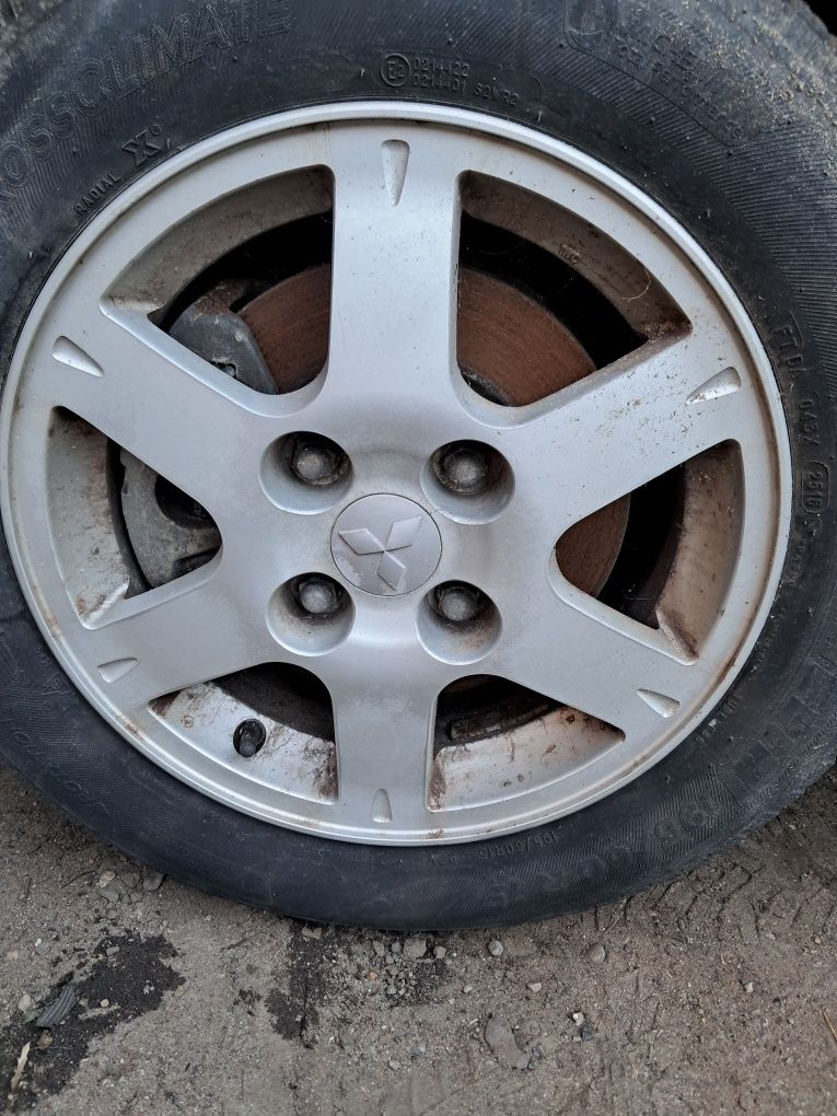 Felgi aluminiowe komplet 4szt Mitsubishi Lancer ET 46 15X6JJ 4X114.3