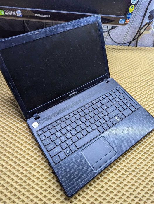 Emachines E642 на запчастини