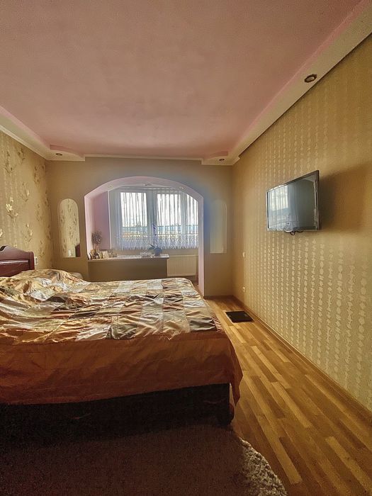 Продам 3к квартиру на левом берегу