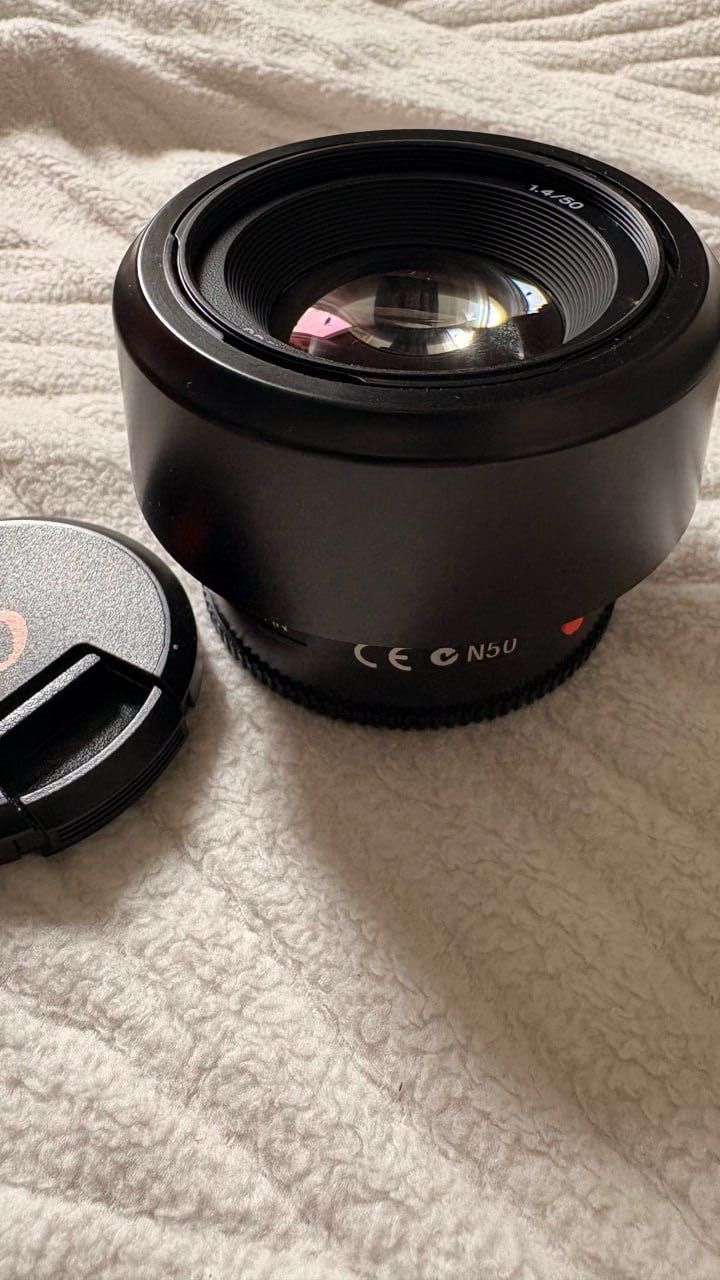 Sony Alpha 50mm F1.4 (SAL50F14) - Como novo