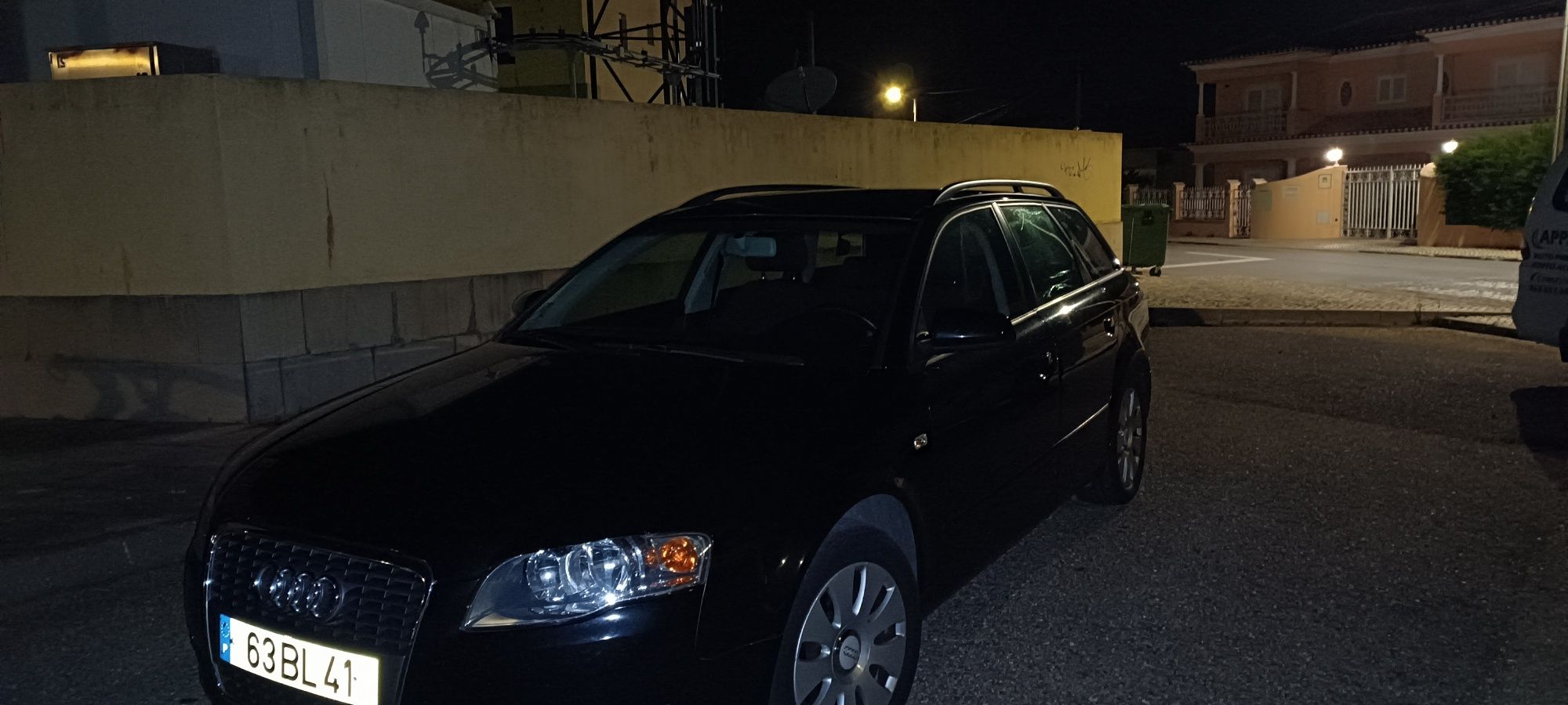 Vendo carrinha Audi A4