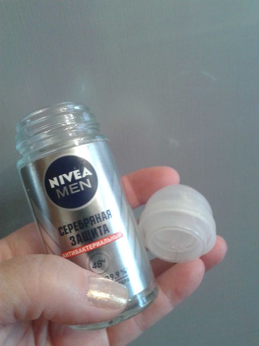 Баночки  стеклянные из под дезодоранта-крышки сьемные