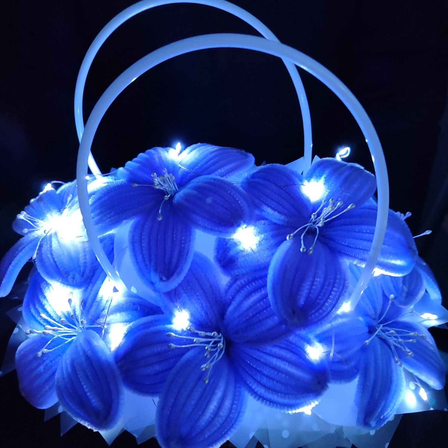 Декор, оксамитові квіти з синельного дроту, синельная проволока