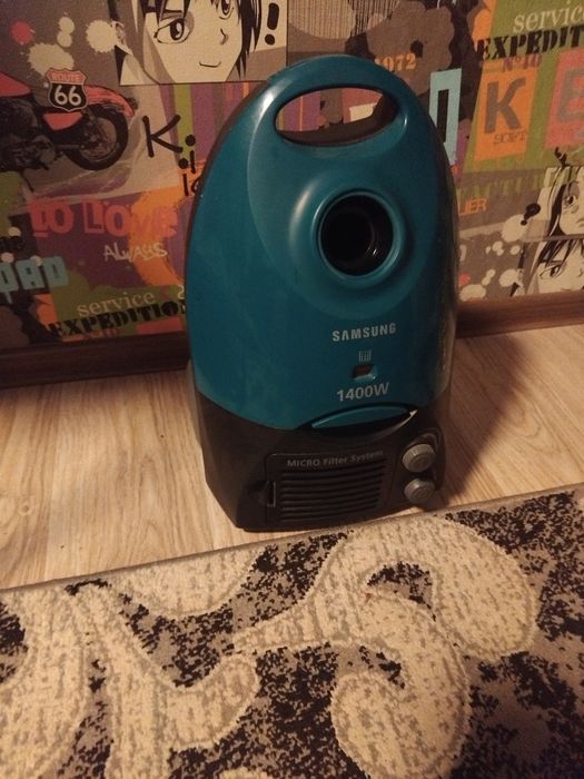 Продам пылесос Samsung 1400w  SC4034.