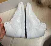 cale biale jordany 1 meskie nowe obuwie za kostke nike biale 36-44