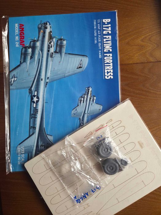 Model kartonowy B-17G Flying Fortress Angraf wręgi koła kabina