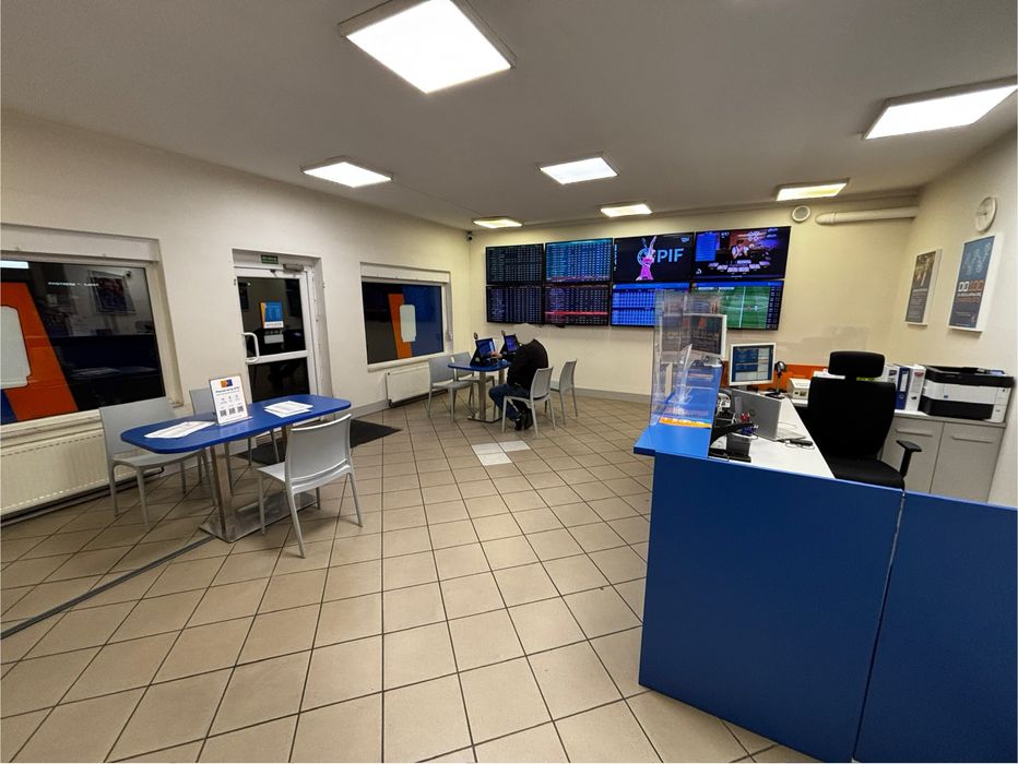 Lokal w Lędzinach 60m targowisko