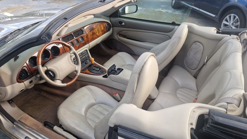 Sprzedam Jaguar xk8 v8