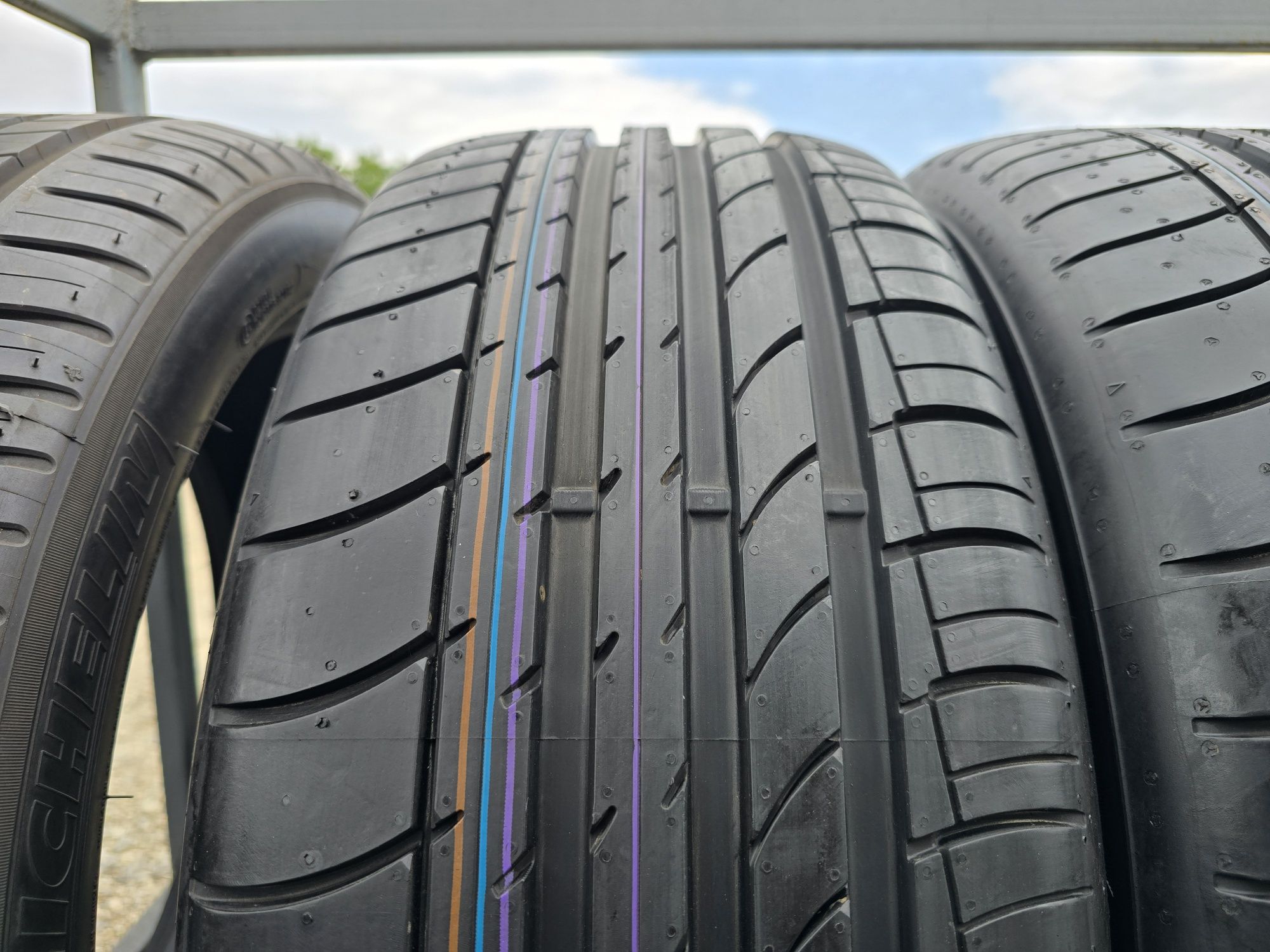 Шини 235 50 18 Dunlop Нові
