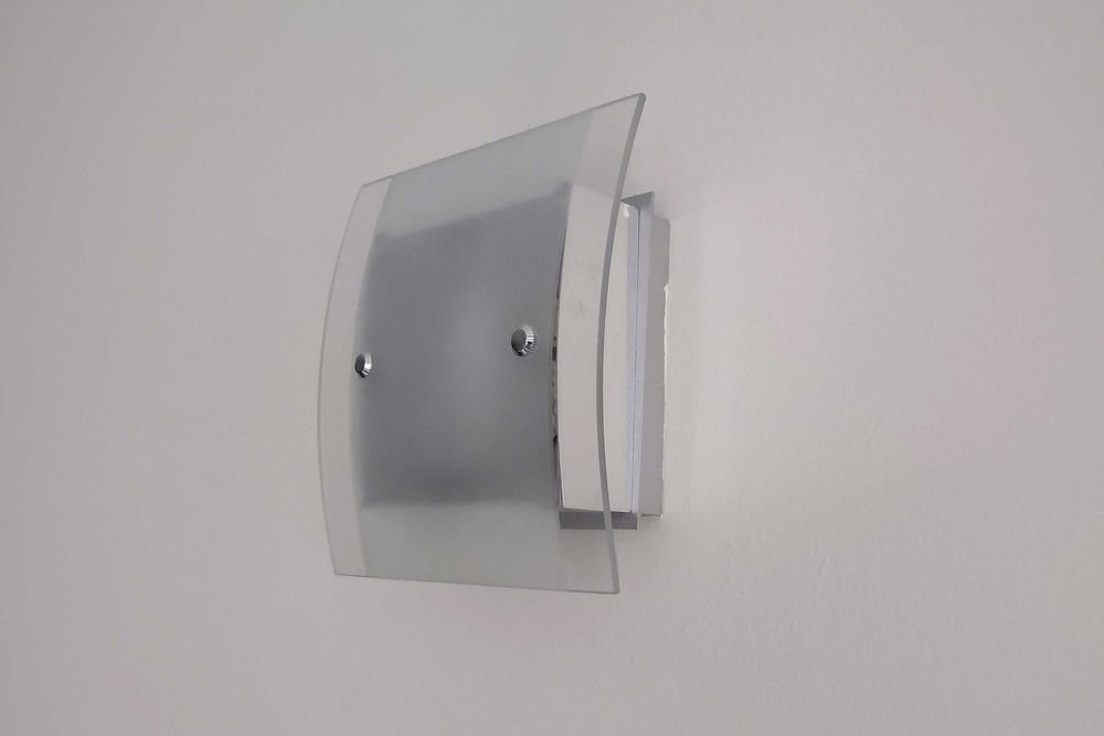 Apliques de parede em vidro e metal