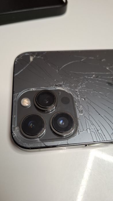 iPhone 13 pro max 256gb uszkodzony